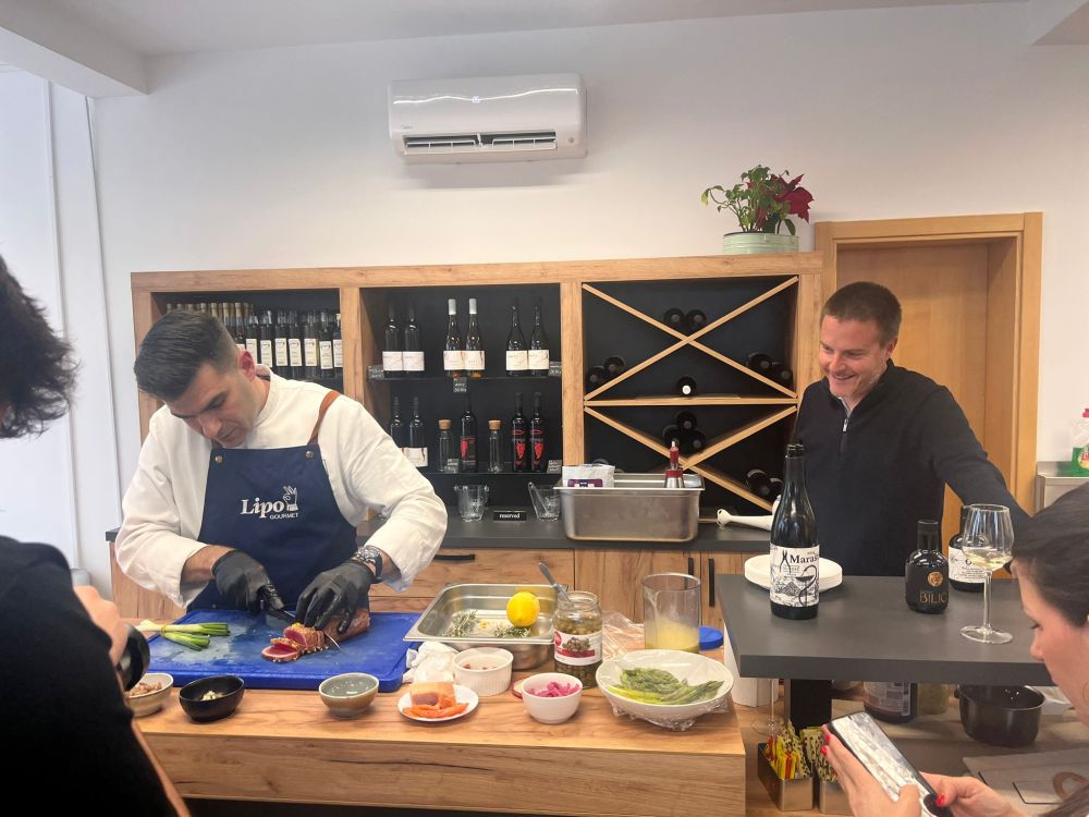 [TN] Erasmus studenti na “Fešti od okusa” u Kistanjama